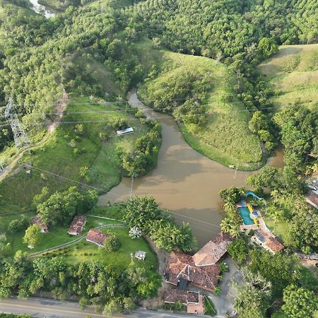 Hotel Candilejas Puerto Berrio Zewnętrze zdjęcie