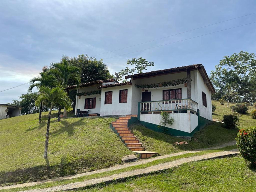 Hotel Candilejas Puerto Berrio Zewnętrze zdjęcie